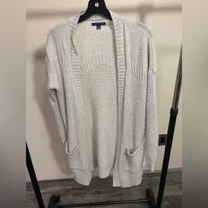 American Eagle Women’s Sweater Tan